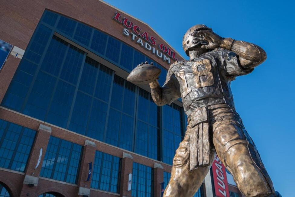 Free Parking! Downtown King Suite Lucas Oil- Conv Center Skywalk#1 Indianapolis Luaran gambar